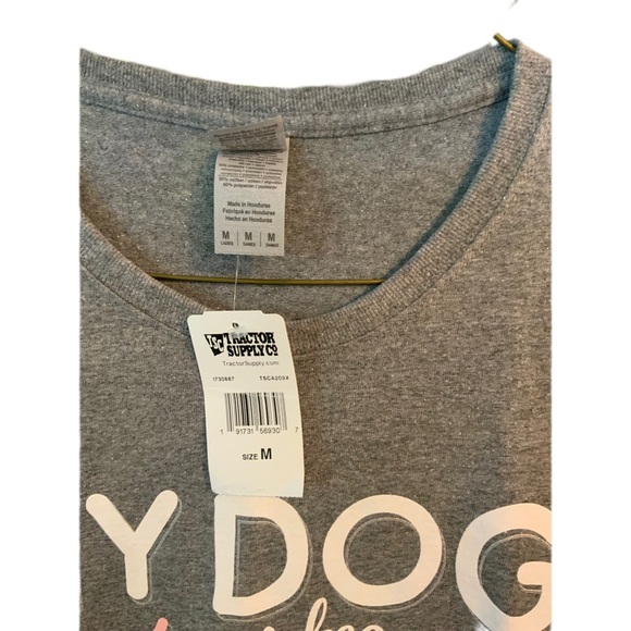 Woman’s size medium fitted T-shirt my dog makes fetch happen! New - Picture 3 of 6